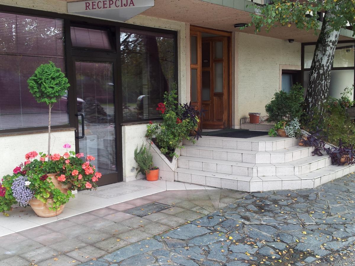 Hotel Rimski Most Ilidža Bagian luar foto